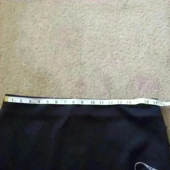 *** NWT*** VINCE CAMUTO ESSENTIALS RICH BLACK GOLD ZIPPER SKIRT SIZE L - Picture 9 of 10